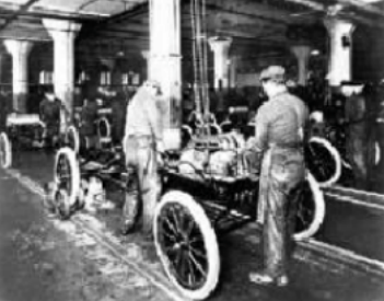 卡尔本茨的第一辆汽车时间，第一辆汽车是福特还是奔驰